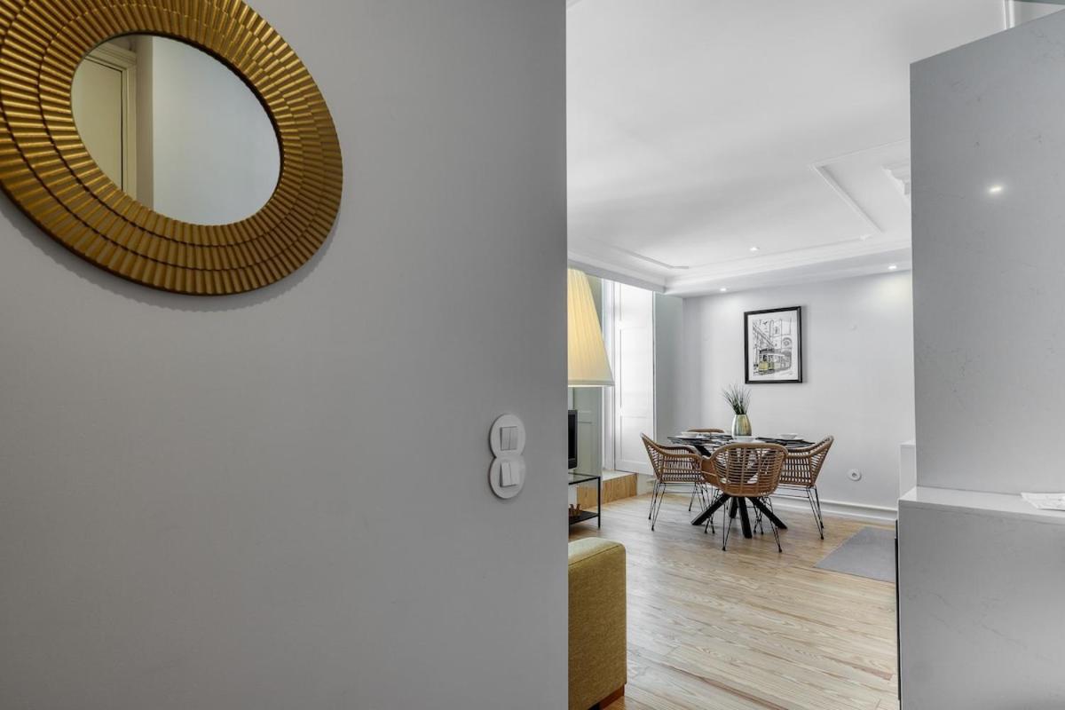 Lisbon Beautiful 2 Bedroom Apartment With Views In Rua Augusta Lisboa Kültér fotó