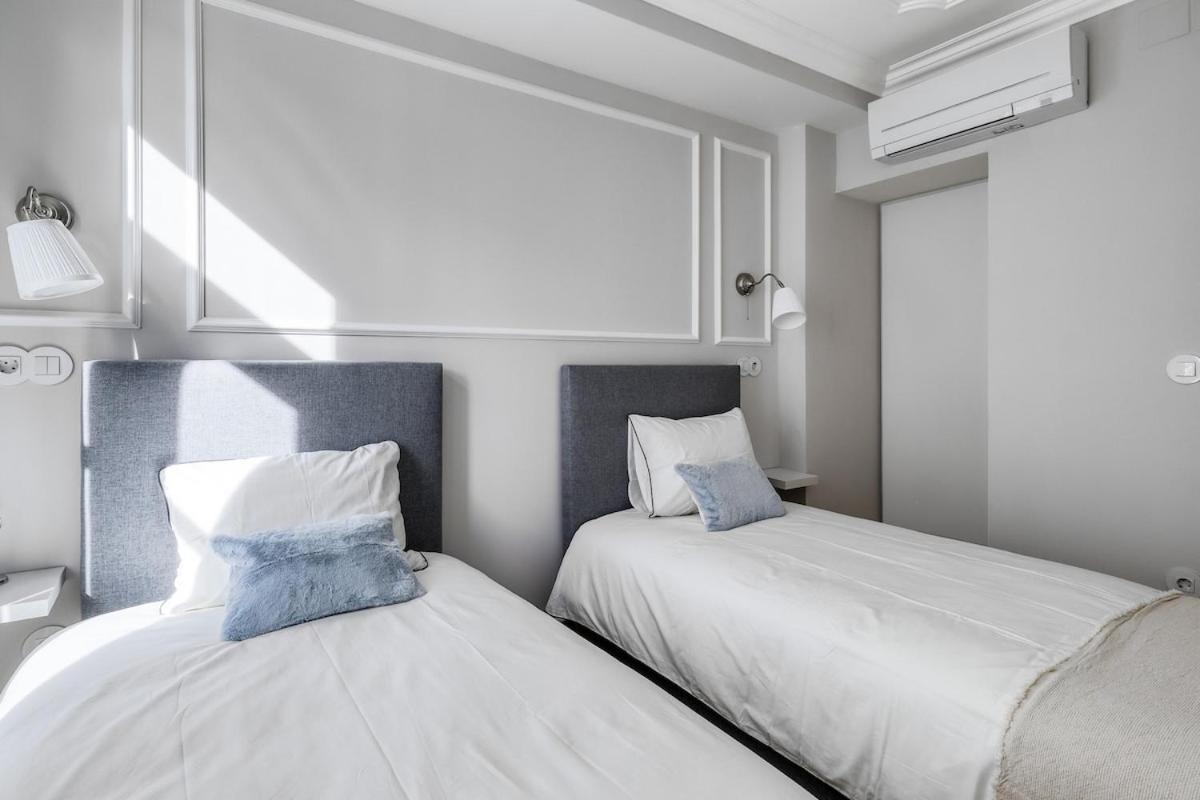 Lisbon Beautiful 2 Bedroom Apartment With Views In Rua Augusta Lisboa Kültér fotó