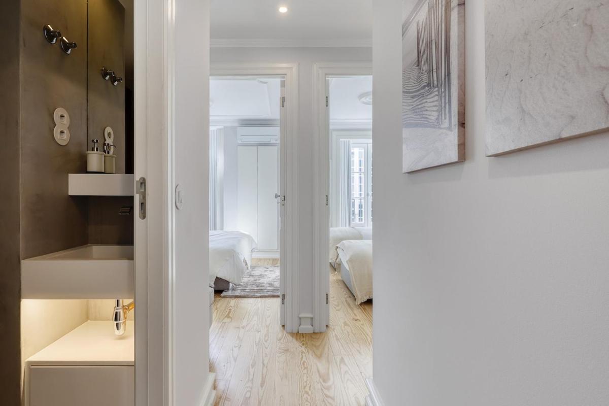Lisbon Beautiful 2 Bedroom Apartment With Views In Rua Augusta Lisboa Kültér fotó