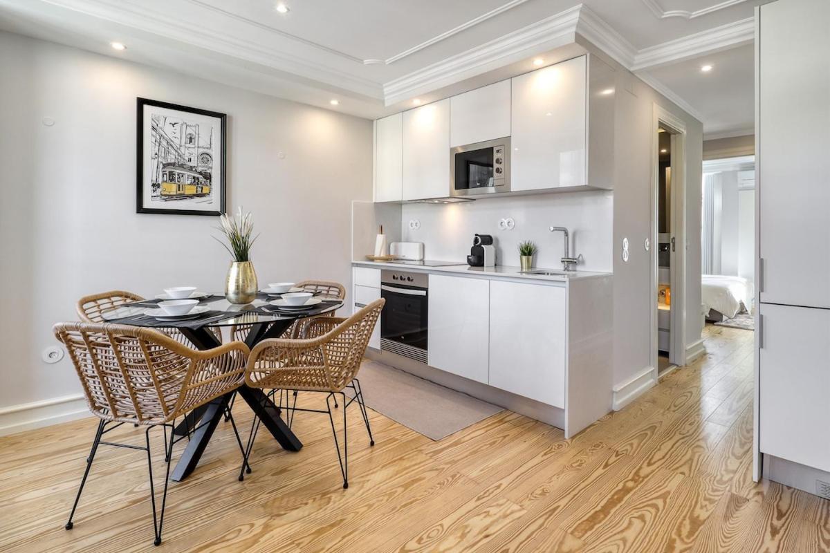 Lisbon Beautiful 2 Bedroom Apartment With Views In Rua Augusta Lisboa Kültér fotó