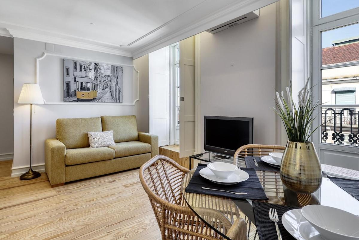 Lisbon Beautiful 2 Bedroom Apartment With Views In Rua Augusta Lisboa Kültér fotó