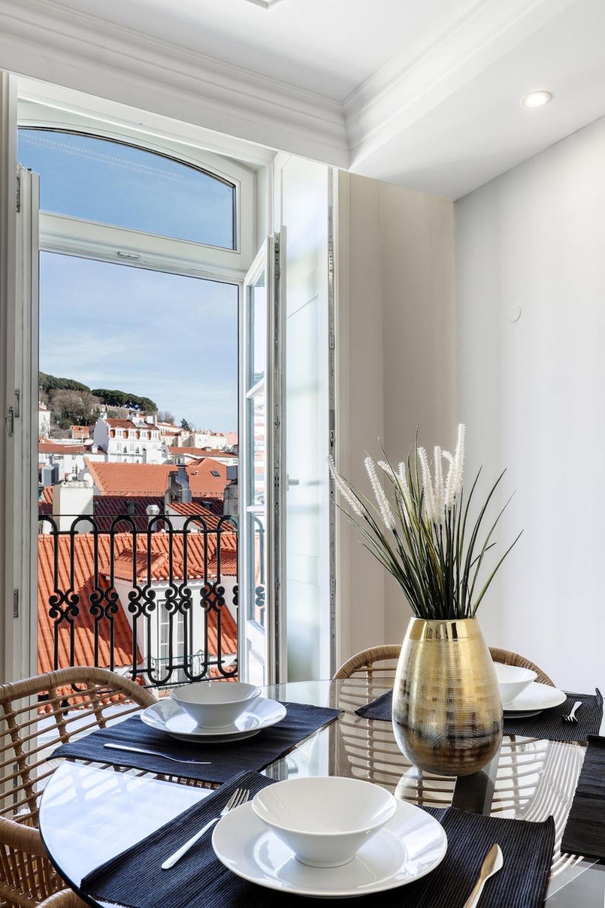 Lisbon Beautiful 2 Bedroom Apartment With Views In Rua Augusta Lisboa Kültér fotó